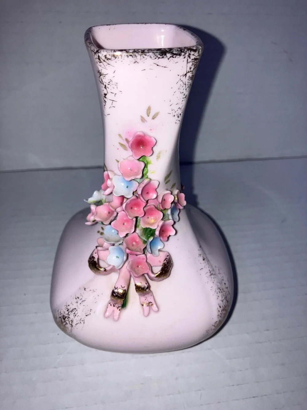 Vintage 1950’s Lefton China Pink 3D Floral Ceramic Bud Vase with Gold Accents 6”